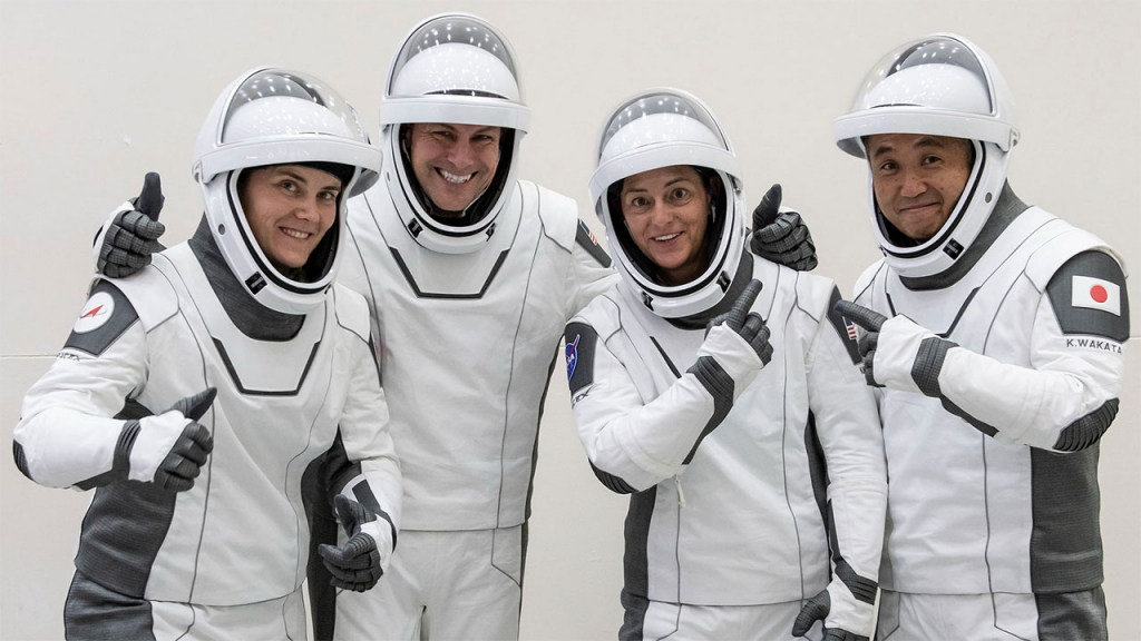 SpaceX, Crew-5 göreviyle ISS’e dört yeni astronot gönderdi